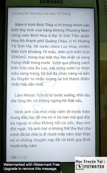 Váy trắng tinh khôi bên xế hộp